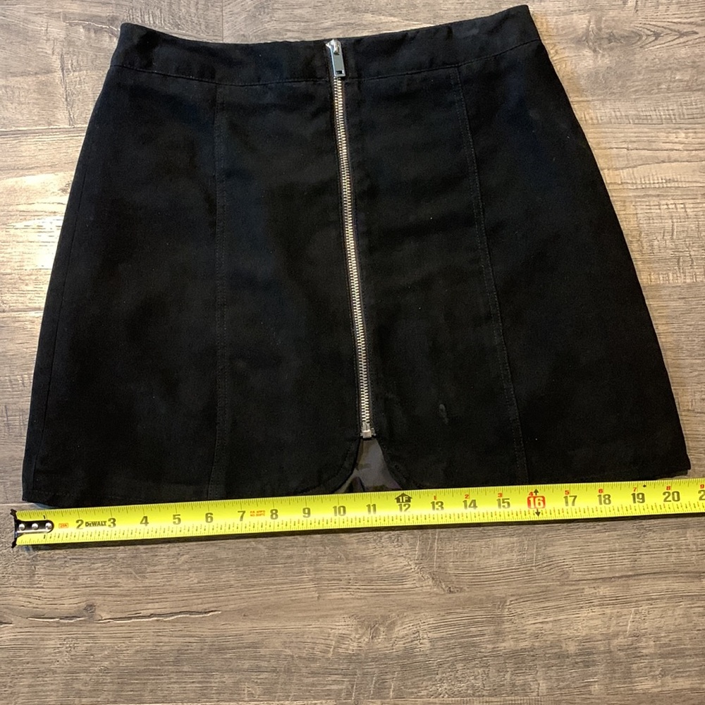 H&M A-line black zip up mini skirt | size xs - Picture 8 of 8